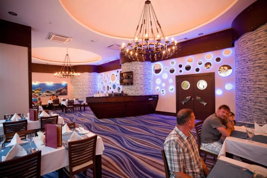 NOVA PARK HOTEL  5*-7