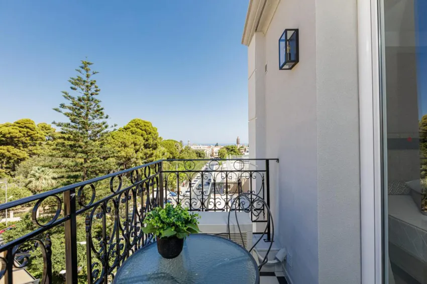 Joan Palace 4*-25