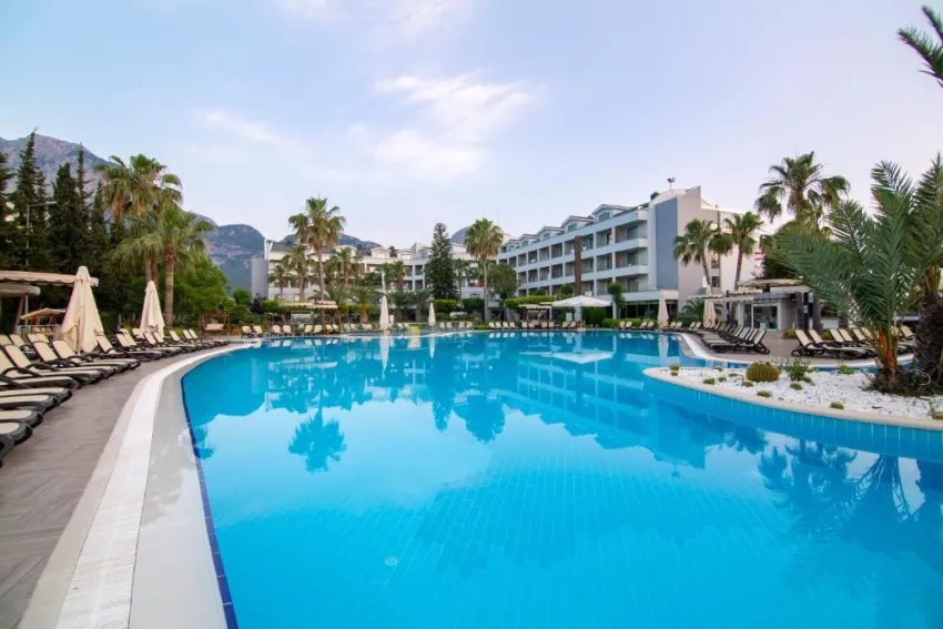 FAME RESIDENCE GOYNUK  4*-12