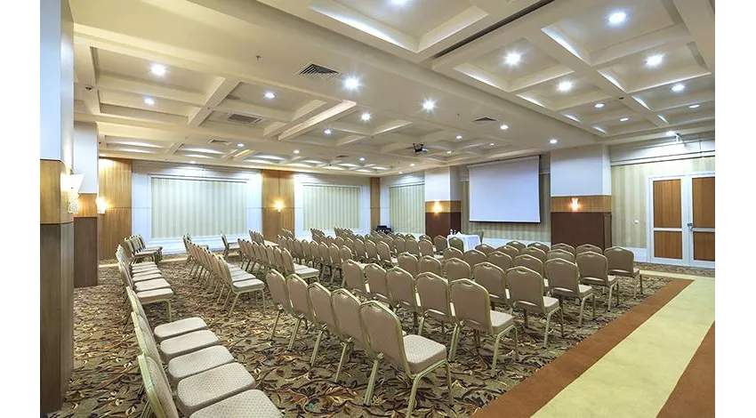 CRYSTAL FAMILY RESORT & SPA  5*-30