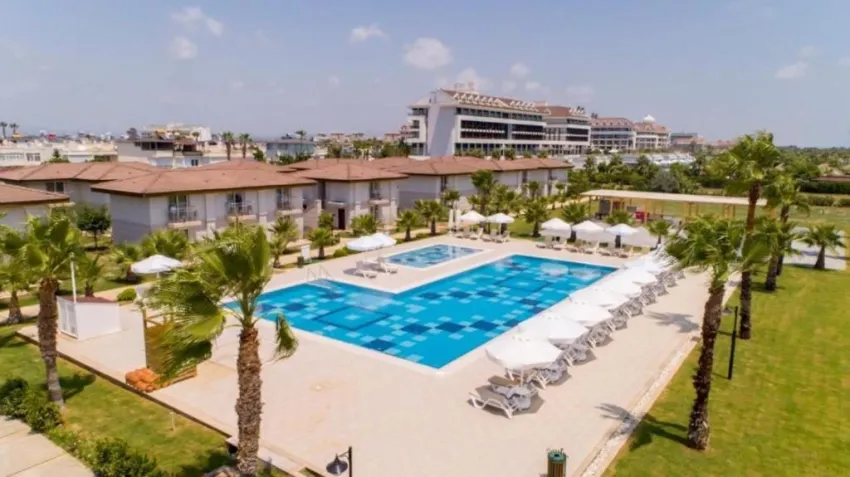 Crystal Boutique Comfort Collection (Adults Only 16+) 5*-11