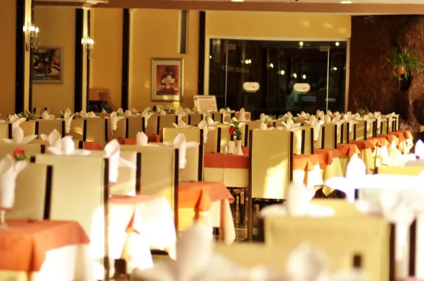 FIRST CLASS HOTEL  5*-18