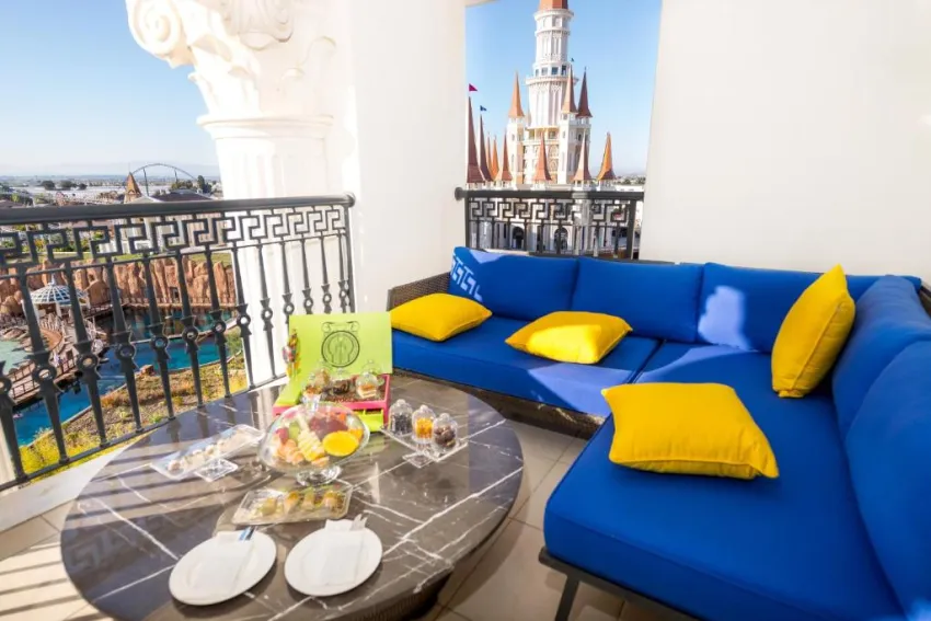 THE LAND OF LEGENDS KINGDOM HOTEL  5*-70