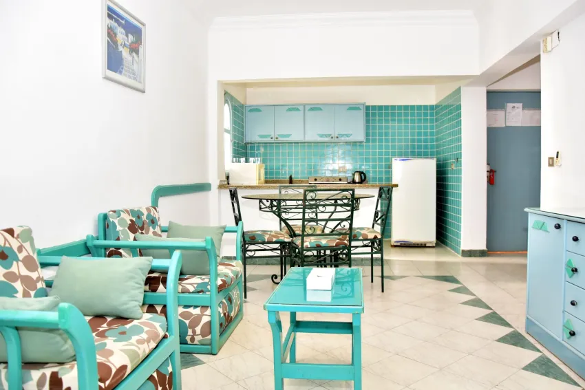 Dive Inn Resort 3*-4