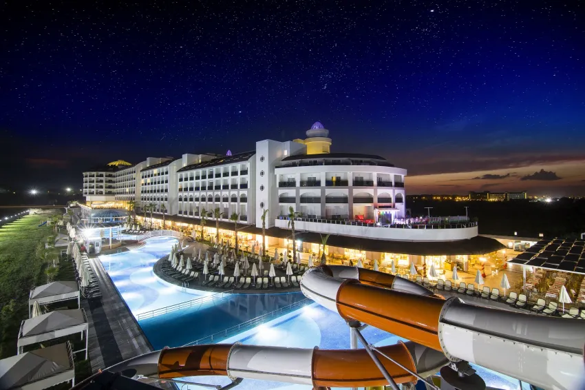 PORT RIVER HOTEL & SPA  5*-1