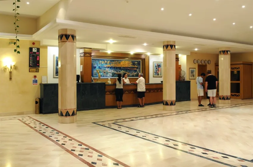 Marina Palace 4*-5