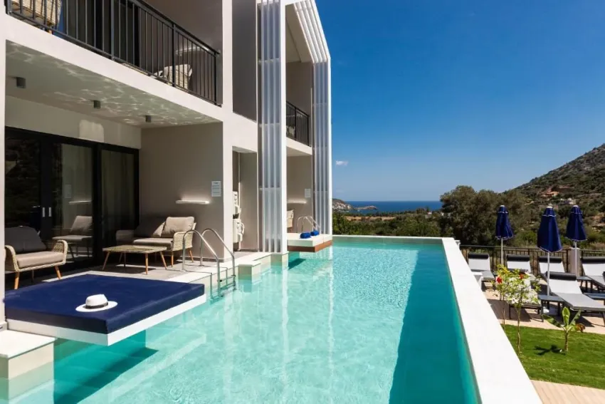 T Hotel Premium Suites 4*-7