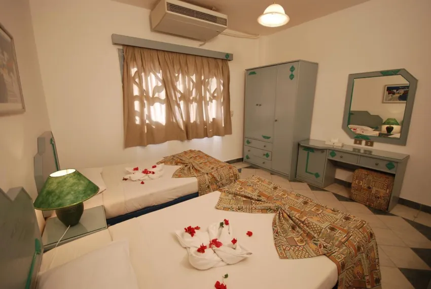 Dive Inn Resort 4*-8