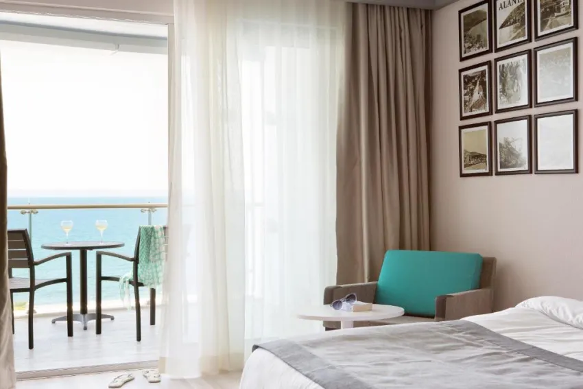 SUNPRIME C-LOUNGE (ADULS ONLY 16+) - STANDARD ROOM SEA VIEW 5*-7