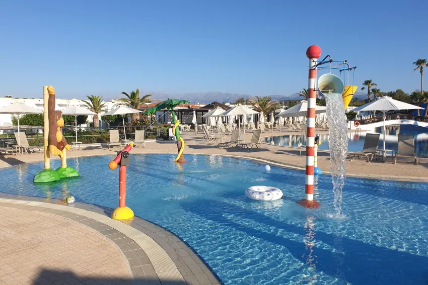 Atlantica Ocean Beach Resort 4*-9