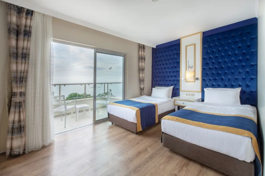 Utopia Beach Club 4*-13