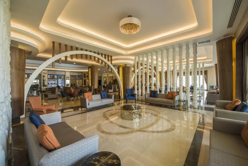 Dream World Aqua Hotel 5*-6