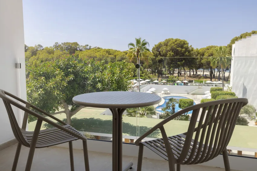 HM Isabela – Adults Only 4*-11