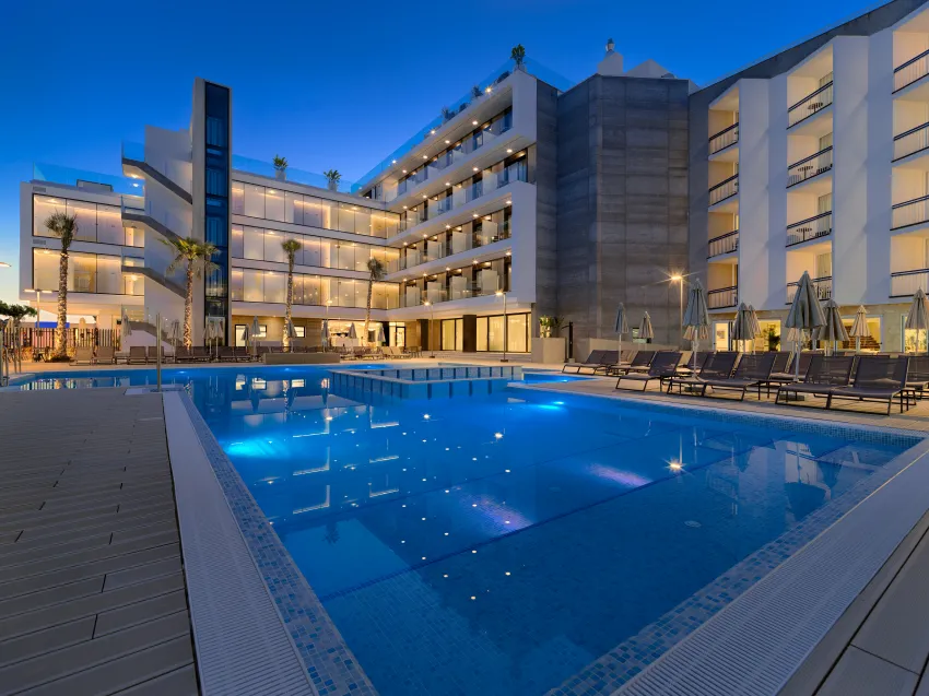 H10 Casa del Mar 4*-86