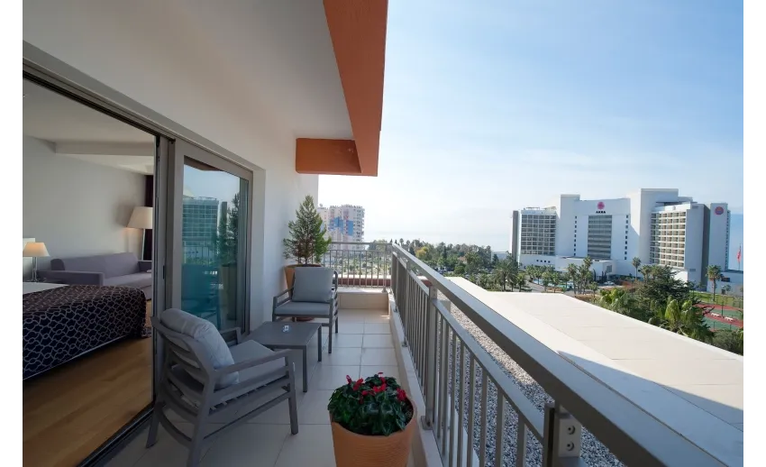 Akra V Hotel 4*-6