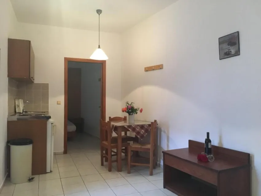 LITSA & EFI APARTMENTS 3*-20