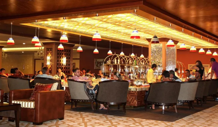 Royal Alhambra Palace 5*-5