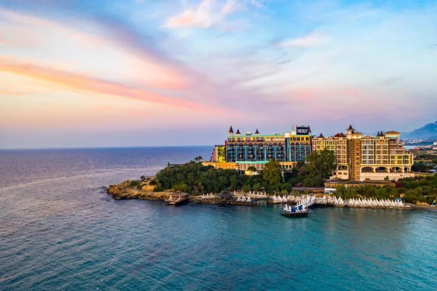 Merit Crystal Cove Hotel 5*-10