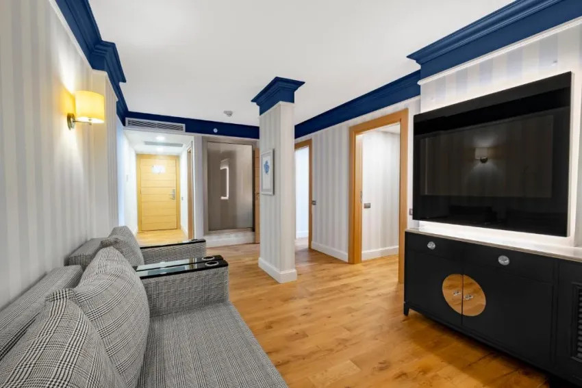 RUBI PLATINUM SIGN  5*-35