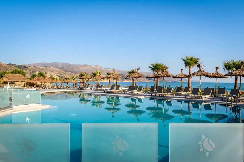 Solimar White Pearl (Adults Only 17+) 4*-19