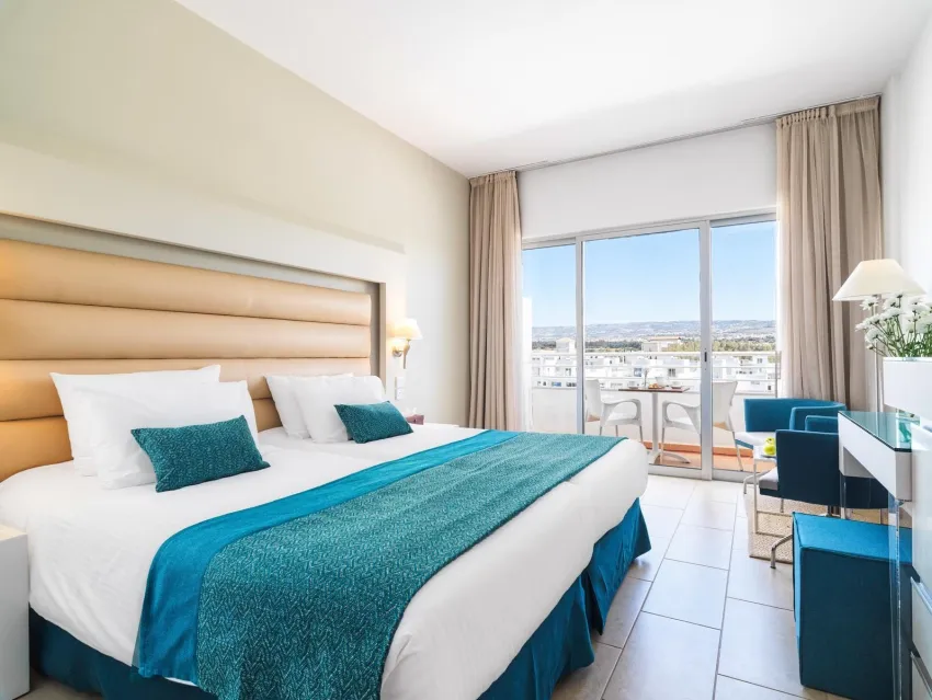 Leonardo Cypria Bay 4*-13