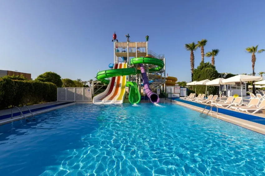 MIRACLE RESORT  5*-23