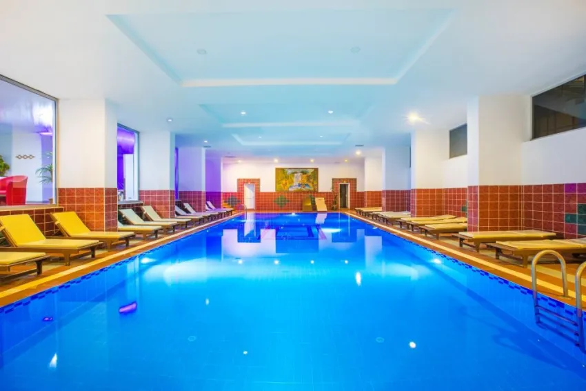 MERIDIA BEACH HOTEL  5*-11