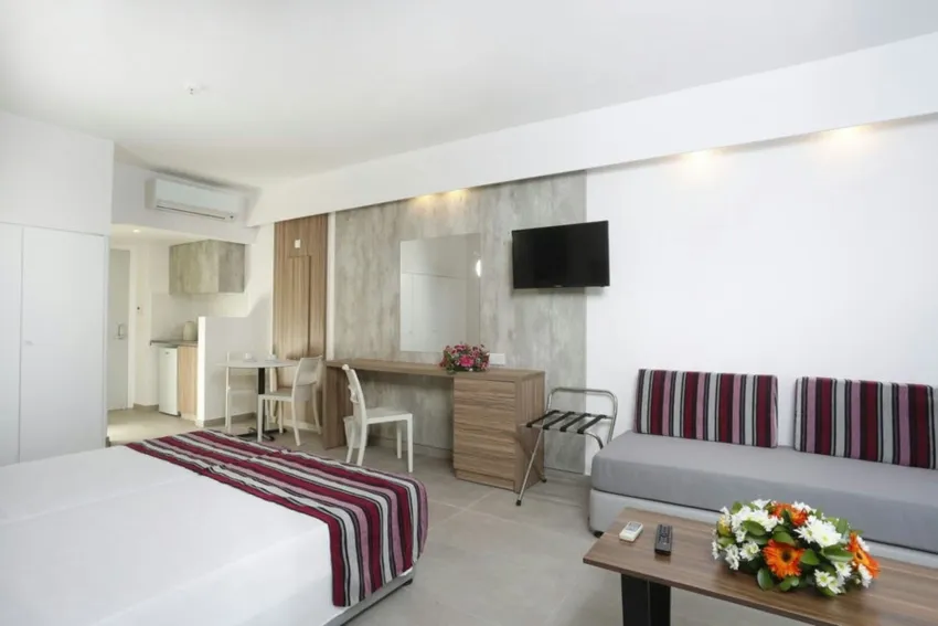 Kapetanios Aqua Resort 4*-7