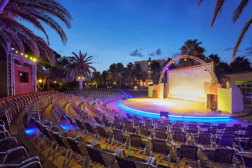 Sirens Beach Village 4*-12