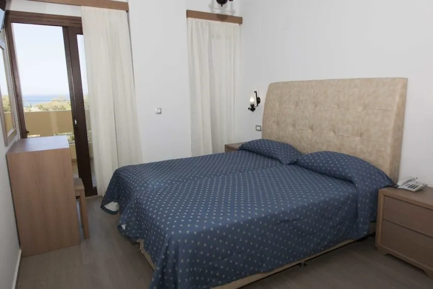 Sunny Suites Ξενοδοχείο 3*-1