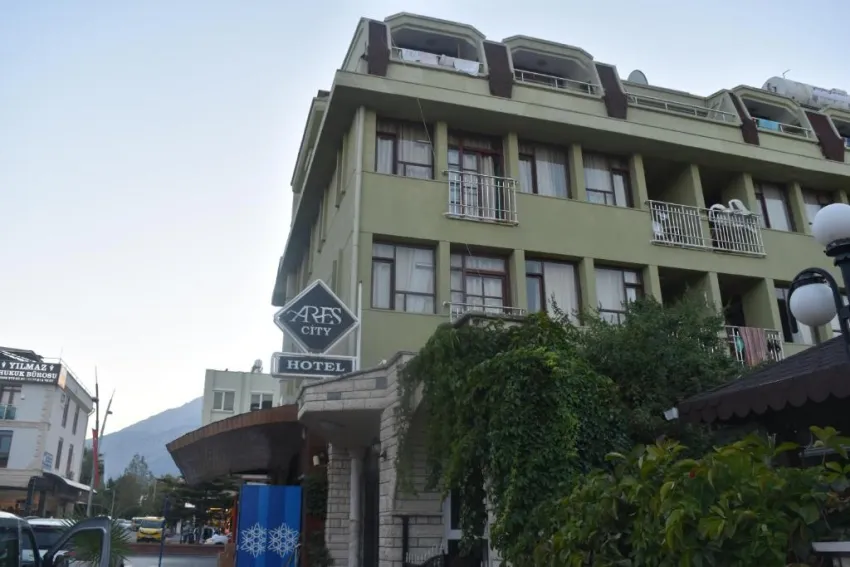 ARES CITY HOTEL  3*-1