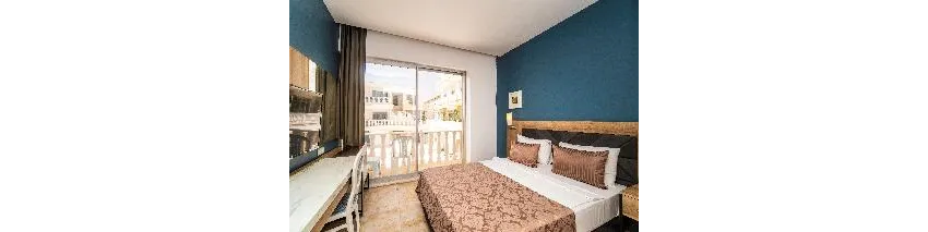 La Perla Hotel 4*-81