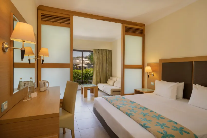 Sol Cosmopolitan Rhodes 4*-8