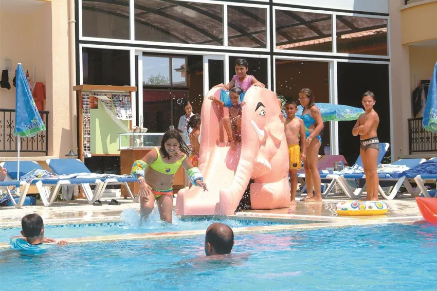 Sayanora Hotel 3*-5
