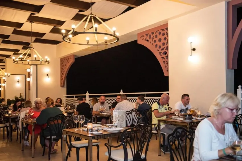 SIDE STAR RESORT  5*-9