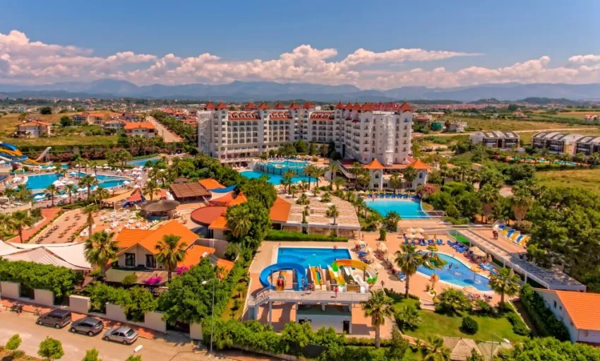 SERENIS HOTEL  4*-12