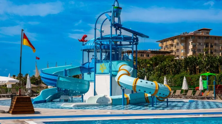 LONICERA PREMIUM HOTEL  5*-35