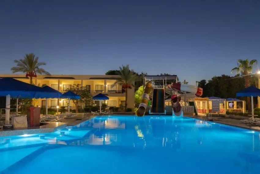 CATARACT RESORT  4*-28