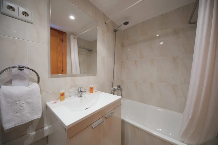 JS Paradise Sport - Adults Only 3*-12