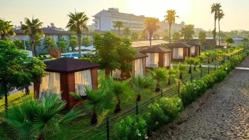 Crystal Boutique Comfort Collection (Adults Only 16+) 5*-16