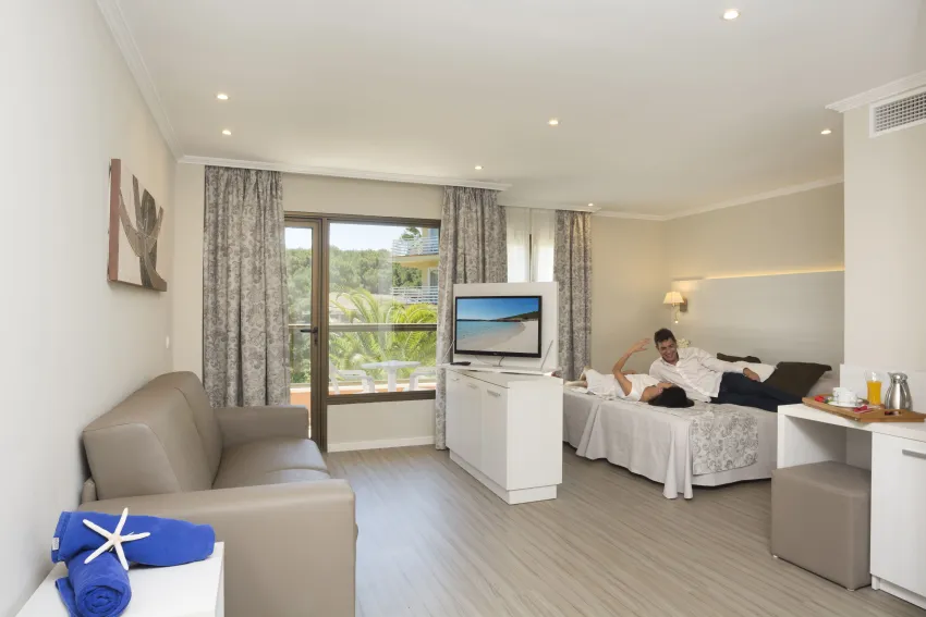 Ona Palmira Paguera 4*-10