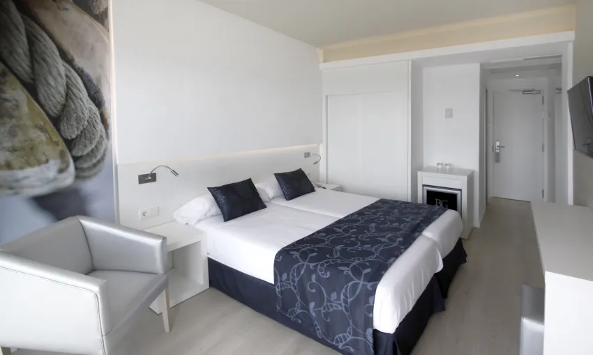 BG Java Hotel 4*-7