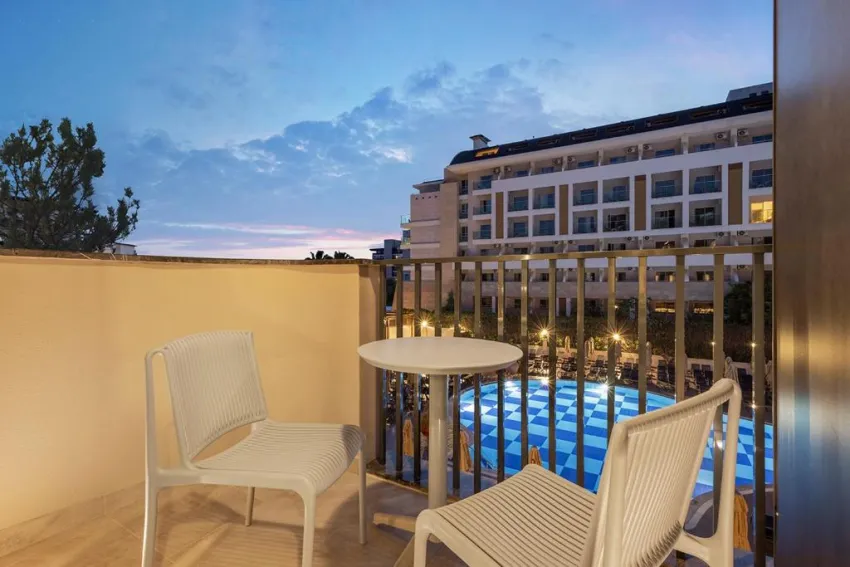 KAIA CORACESIUM  4*-58