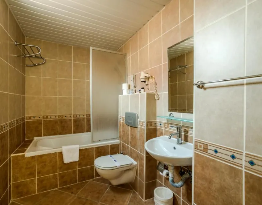 SANTA MARINA HOTEL  3*-8