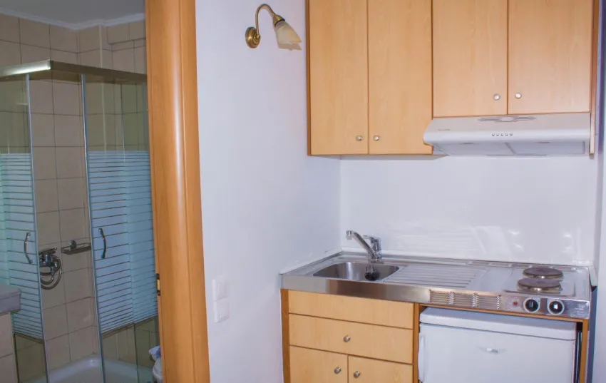 Sunshine Studios and Apartments 3*-7