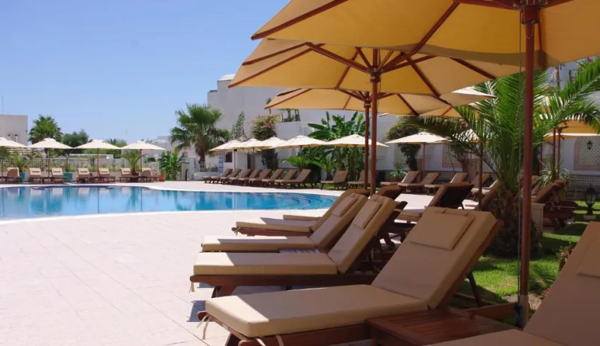 ROYAL NOZHA BEACH  4*-8