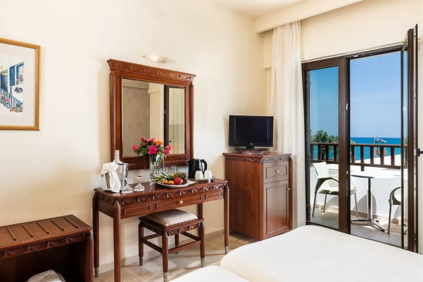 Geraniotis Beach Hotel 4*-15