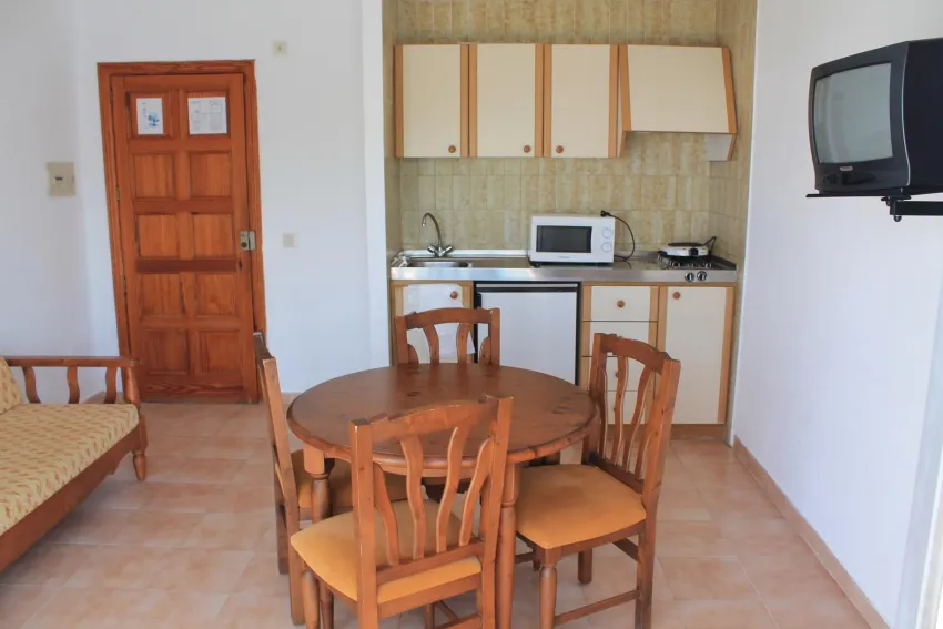 Europa Apartments 2*-9