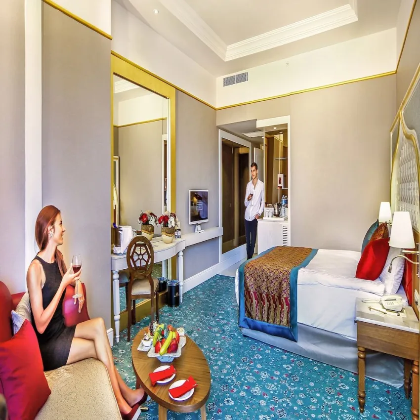 Royal Taj Mahal 5*-25
