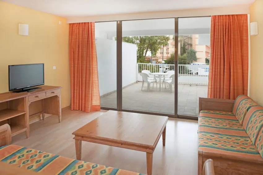 Iberostar Waves Ciudad Blanca 4*-29